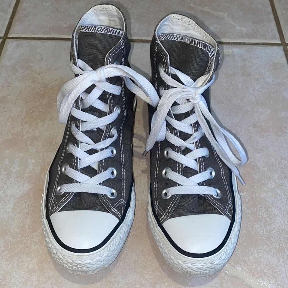 Grey High-Top Converse Size 6 Women’s / 4 Men’s
